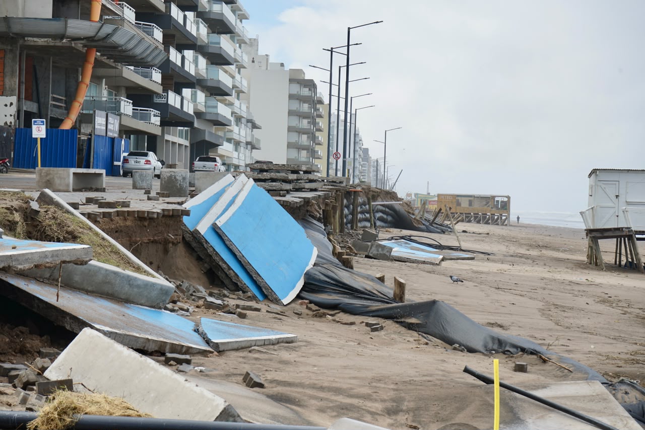 Monte Hermoso evalúa daños tras la segunda ciclogénesis y avanza en tareas de limpieza